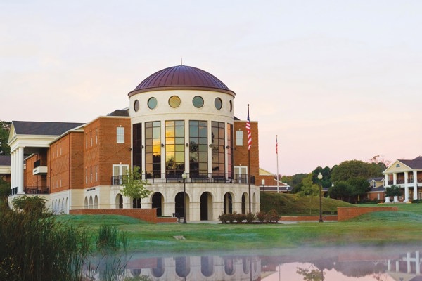 Texas - Trường Trung Học The Brook Hill School - USA